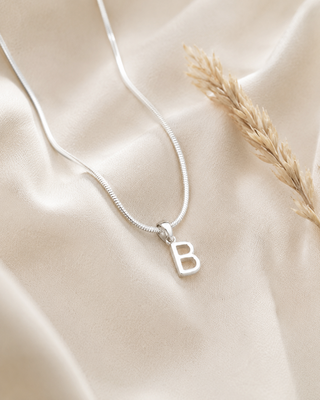 Breloque Initiale en Argent Sterling | Pendentif Lettre Personnalisée | Cadeau Bijou Monogramme Délicat