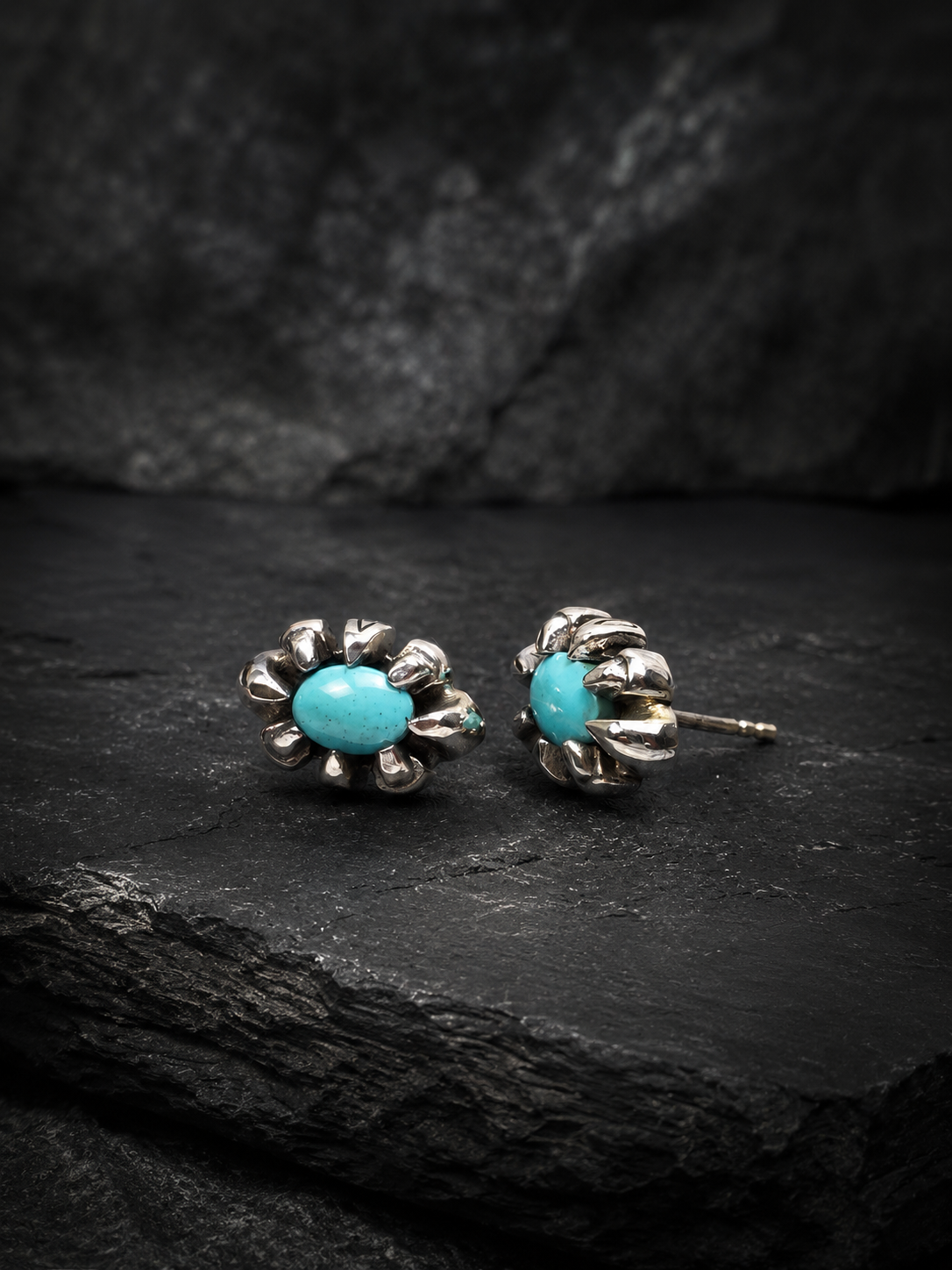 Sterling Silver Turquoise Claw Set Stud Earrings