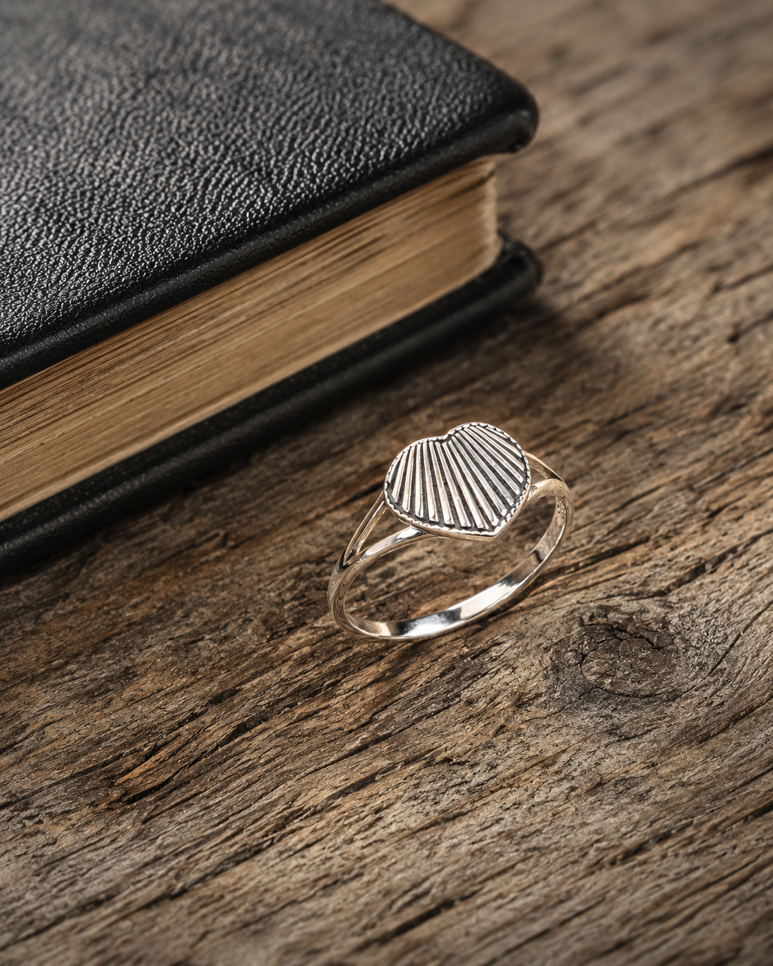 Sterling Silver Ribbed Heart Ring – Minimalist Love Ring, Dainty Silver Heart Jewelry Gift