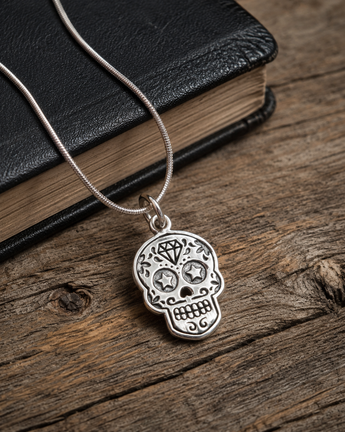 Sterling Silver Sugar Skull Necklace – Unisex Día de los Muertos Skull Pendant