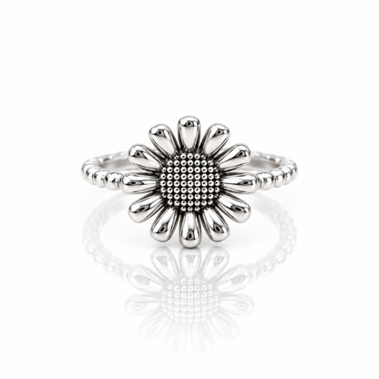 Sterling Silver Daisy Flower Ring – Boho Floral Statement Ring
